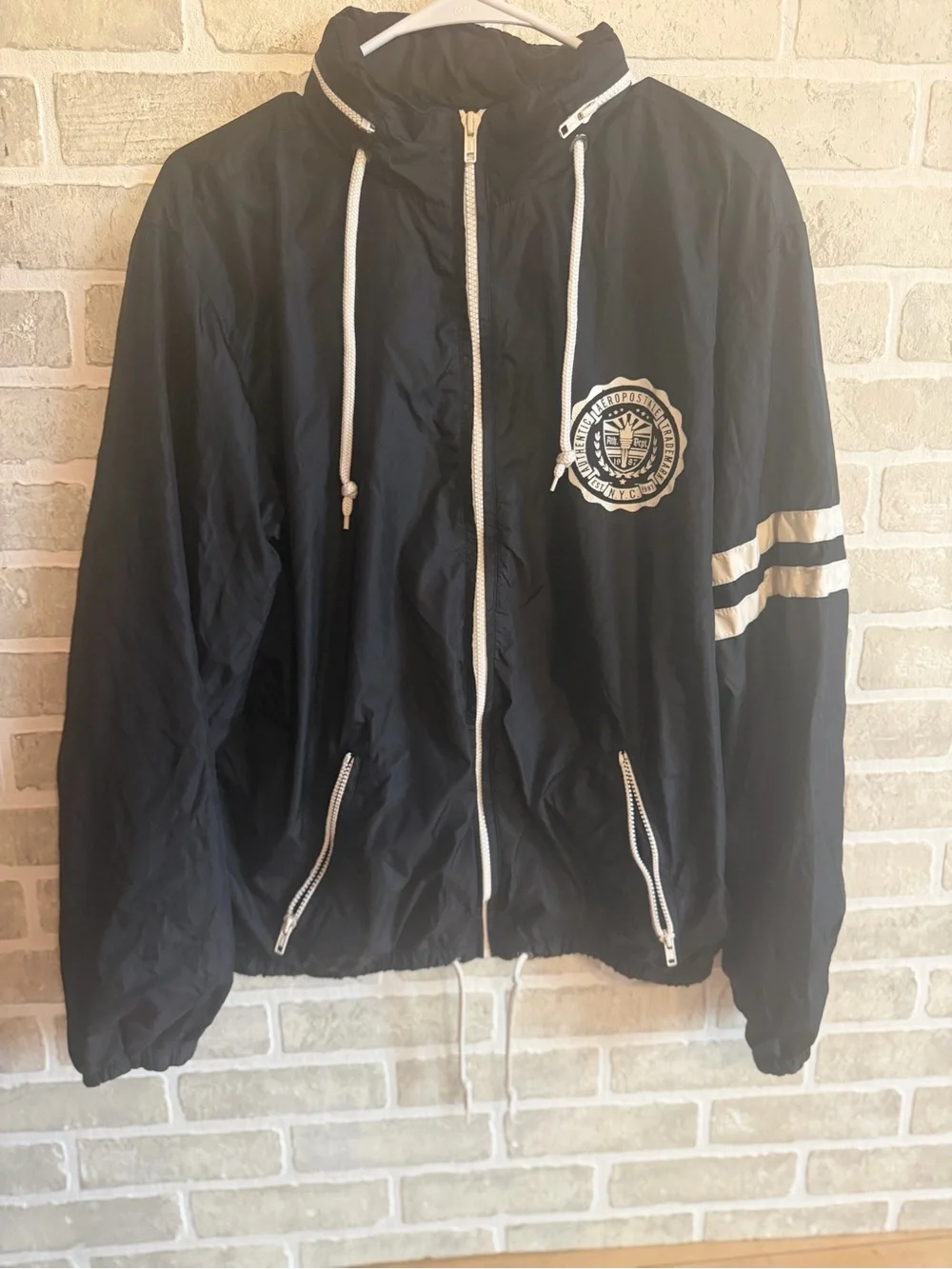 Vintage Aeropostale Hooded Windbreaker Size Medium